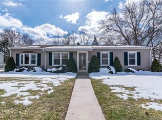 10 Fairview St, Ansonia, CT 06401