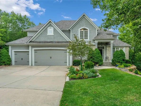 26243 W 111th Ter, Olathe, KS 66061