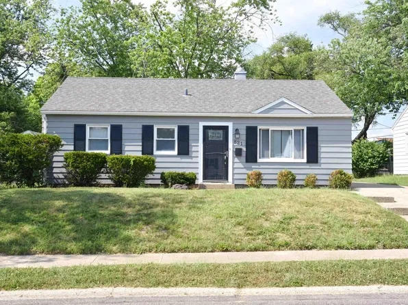 821 W Purtscher Dr, Peoria, IL 61614