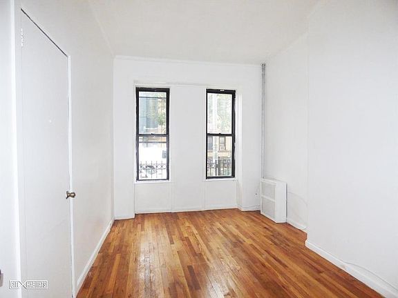 5th image of 289 Bleecker St APT 1L