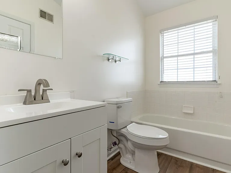 5601 Ashburn Ter — Photo 28