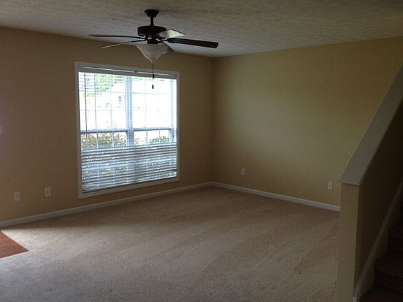 3rd image of 2104 Winding Oak Dr