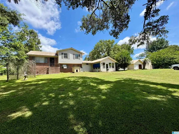 400 Flag Pole Mountain Rd, Sylacauga, AL 35151