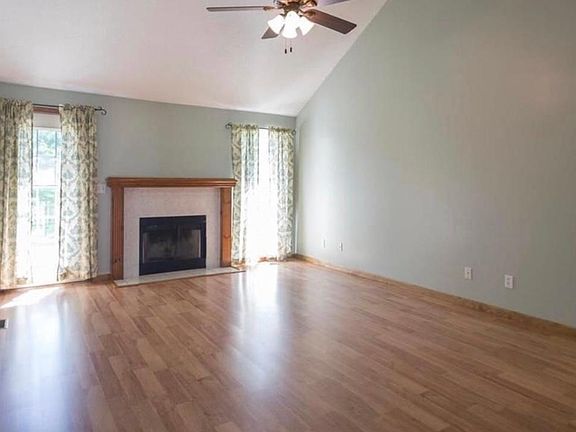 5th image of 1827 Wilkerson St