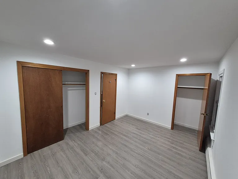 213 Sanford Ave #2 — Photo 4