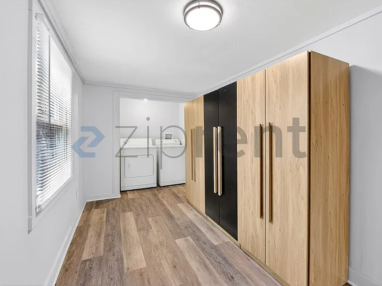 309 Park St — Photo 16