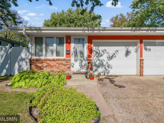 1747 Louise Ave, Saint Paul, MN 55106