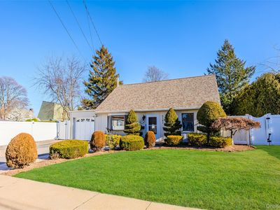 2181 Hortense Avenue, Seaford, NY, 11783