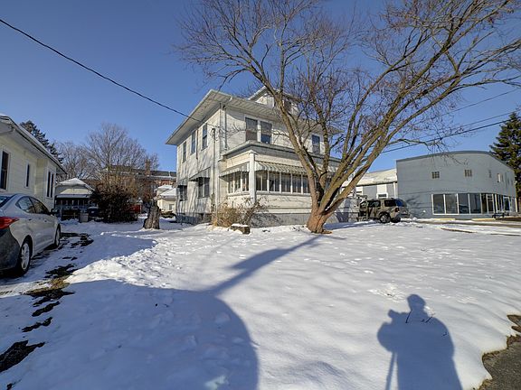 2nd image of 215 S 3rd St