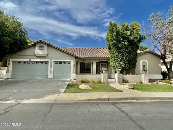 7832 W Country Gables Dr, Peoria, AZ 85381