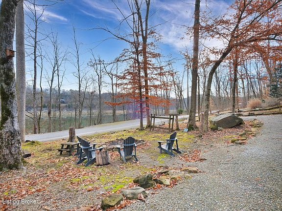 4th image of 775 Penn Run Rd