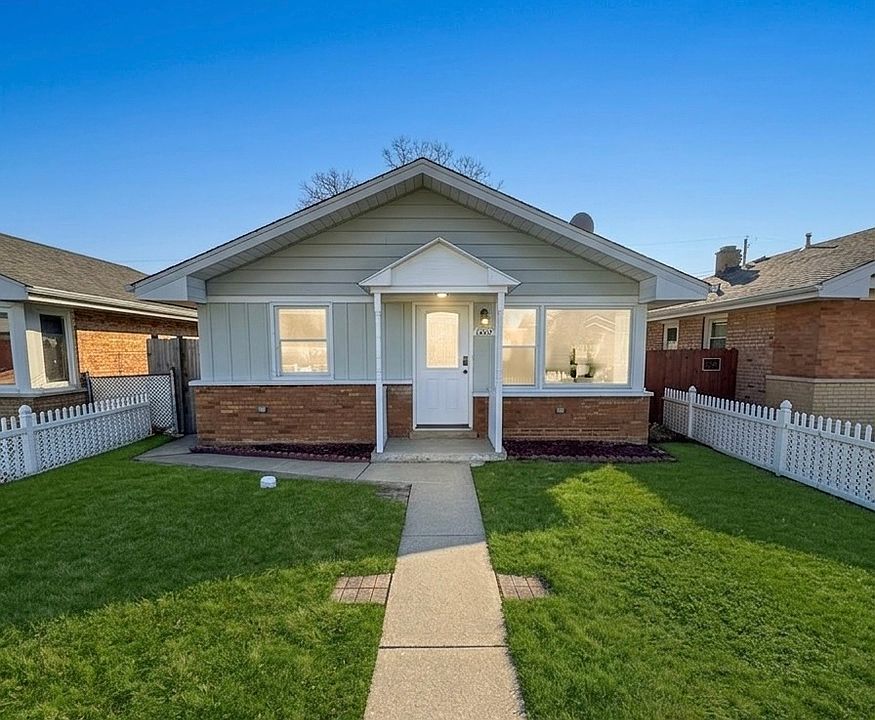 1st image of 7609 Lockwood Ave