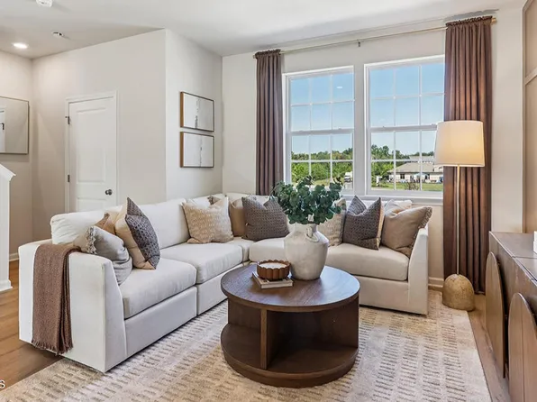 36 Forest Park Drive, Waretown, NJ 08758