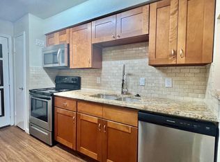 4500 Sherwood Ln APT 17, Houston, TX 77092