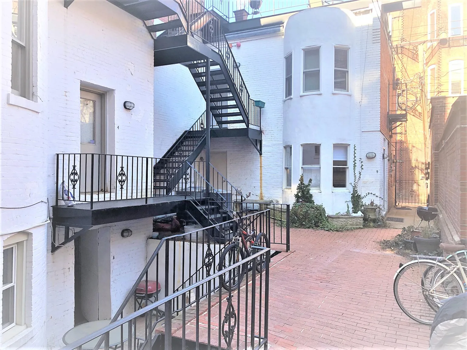 Studio, 335 sqft, $1,700 — Photo 4