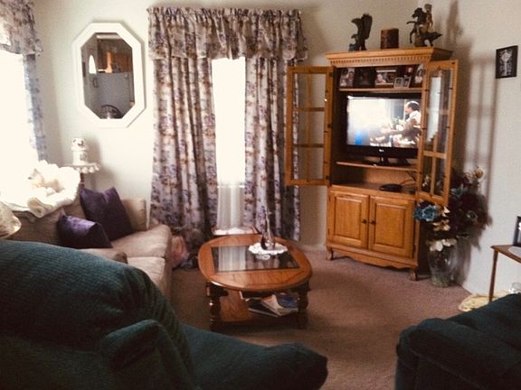 2nd image of 16 Vernon Ln