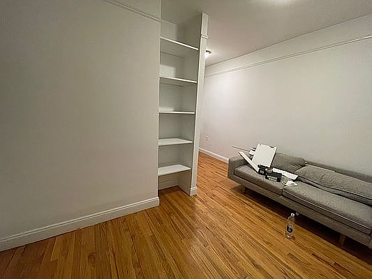 3rd image of 161 Prince St APT 15