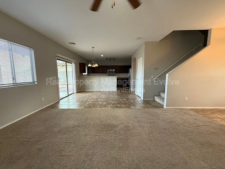 35828 N Zachary Rd — Photo 4
