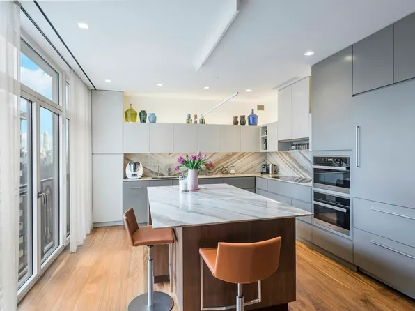 15 Central Park West image 6 of 20