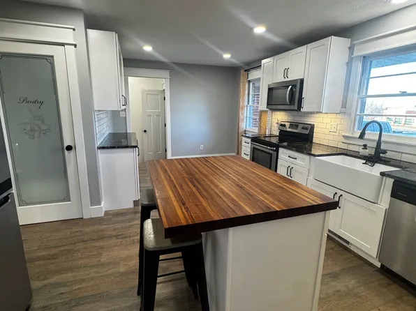 4018 W Weaver Rd, Battlefield, MO 65619