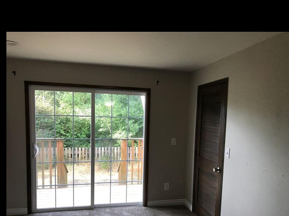 2nd image of 478 16th Ave