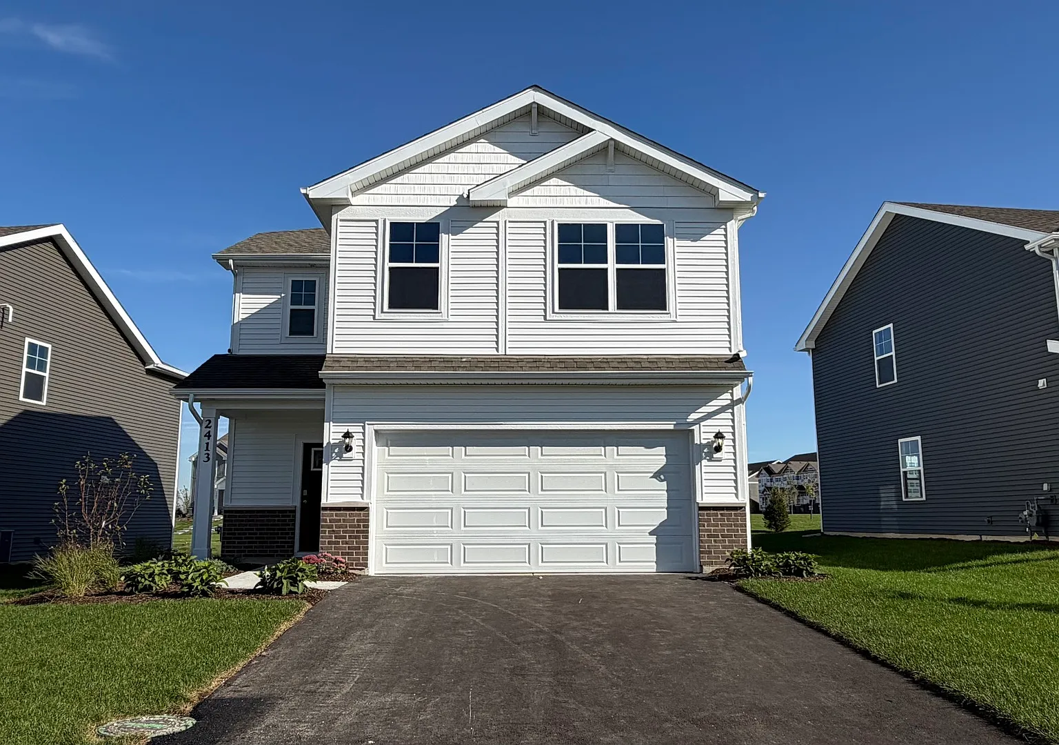 3 bed, 2.5 bath, 1561 sqft, $3,200 — Photo 1