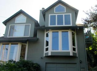 112 SW Abernethy St, Portland, OR 97239