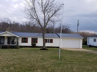 5447 Campbell Rd, Cross Plains, TN 37049