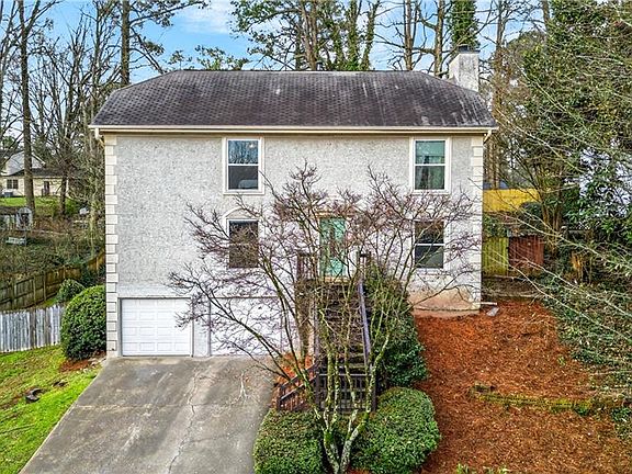 2nd image of 2878 Cardinal Trce