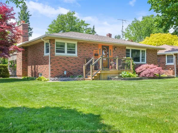 18 Woodland Ave, Chatham Kent, ON N7L 2S3