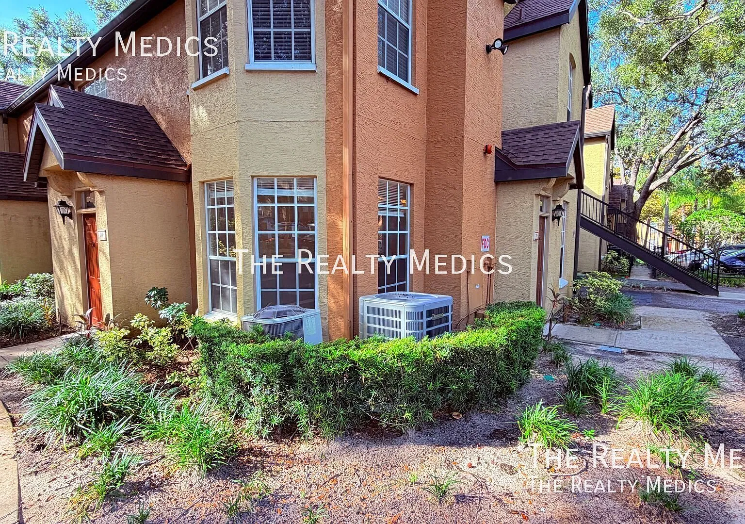 Updated 1-Bedroom Condo in Gated MetroWest Community | Private Garage + Assigned Parking — Photo 3