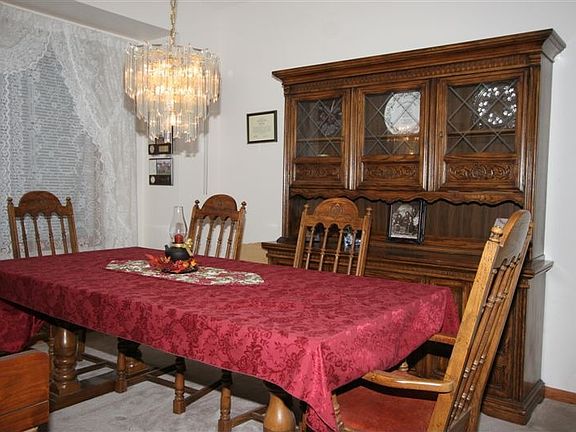 Formal dining room