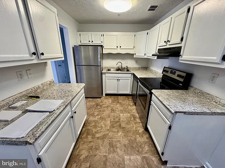 1290 Ox Rd #E9 — Photo 12