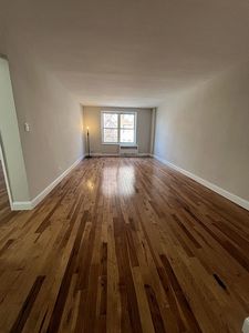 136-04 Cherry Ave #2I, Flushing, NY, 11355