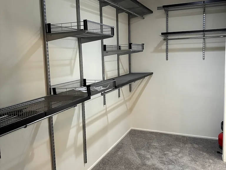 915 Ocean Ave #302 — Photo 33