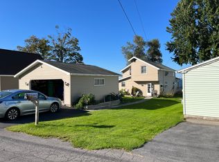 1377 Lestina Beach Rd, Bridgeport, NY 13030