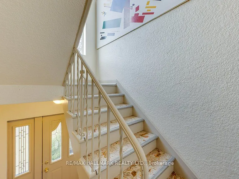 225 Woodville Ave #MAIN — Photo 36