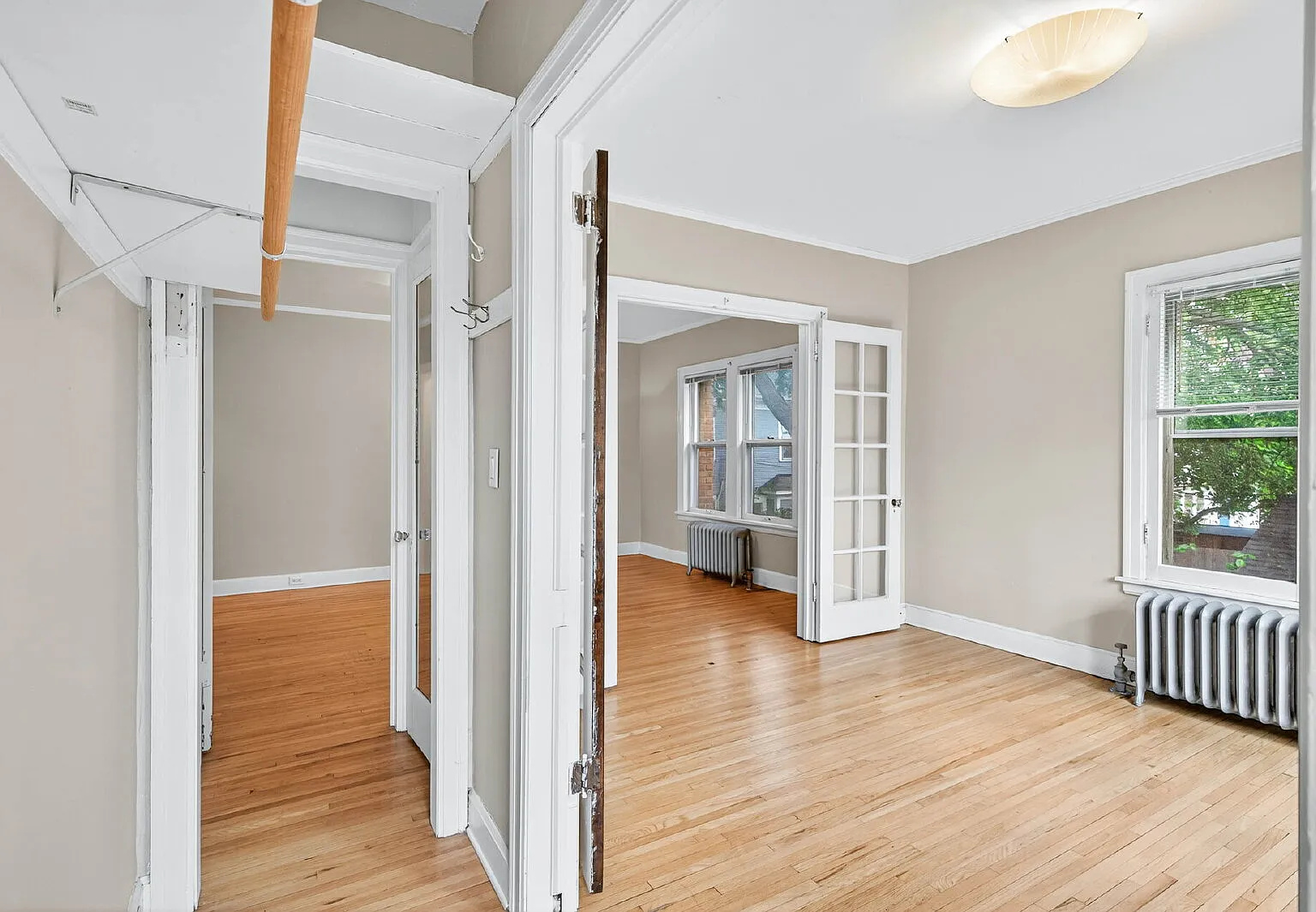 1 bed, 1.0 bath, 800 sqft, $1,097 — Photo 3