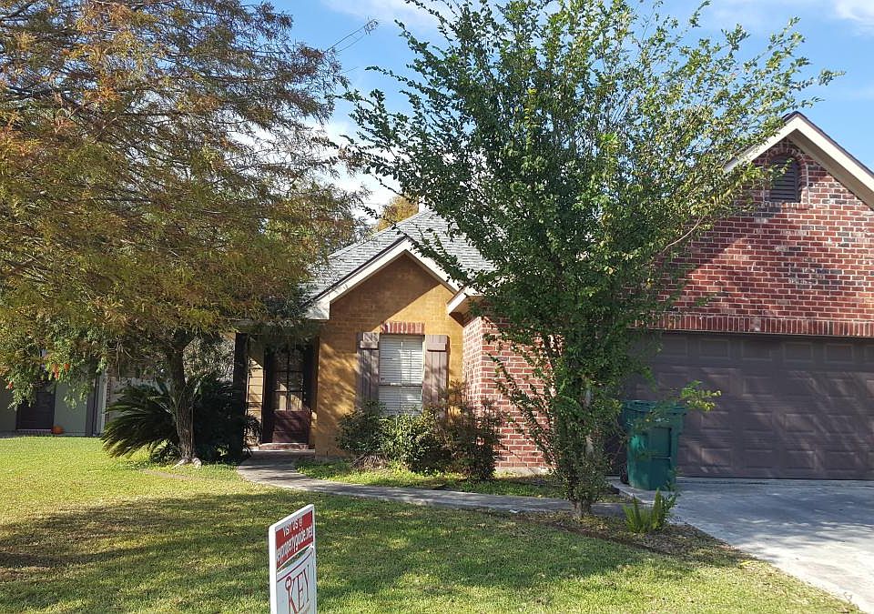 1st image of 107 Elise Dr
