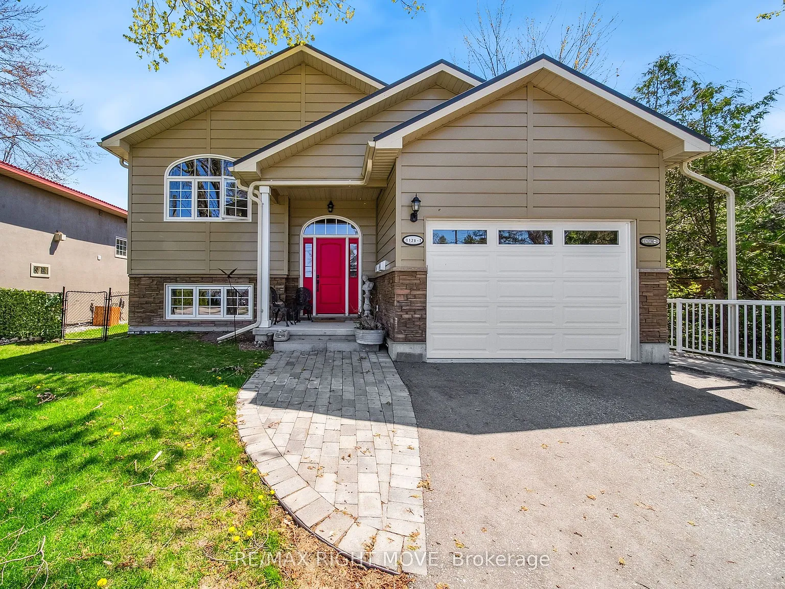 2 bed, $2,300 — Photo 1