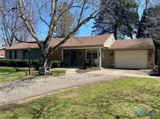 5242 Pawnee Rd, Toledo, OH 43613