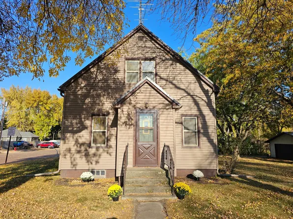 140 Front St, Glencoe, MN 55336