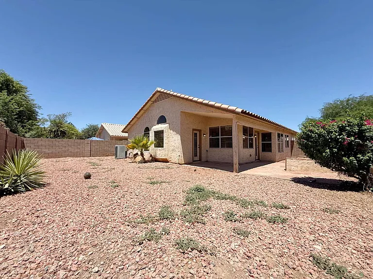9821 W Yukon Dr — Photo 34