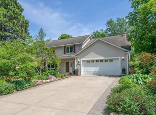 2963 Leyland Trl, Woodbury, MN 55125