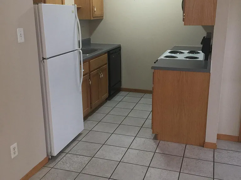 716 Maple St #716 — Photo 2