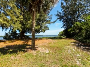 3 Grant Island Estates, Grant, FL 32949