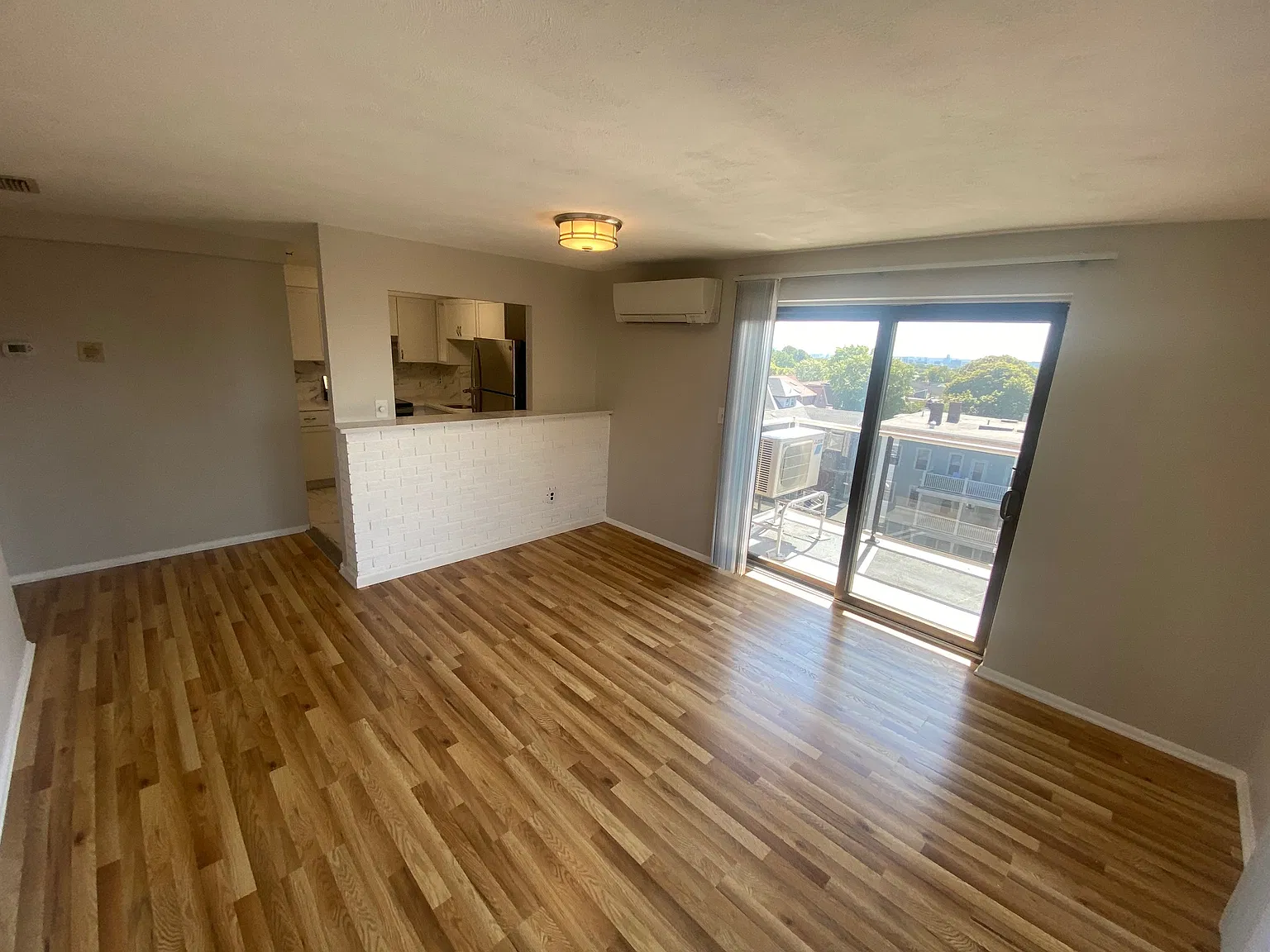 1 bed, $2,550 — Photo 2