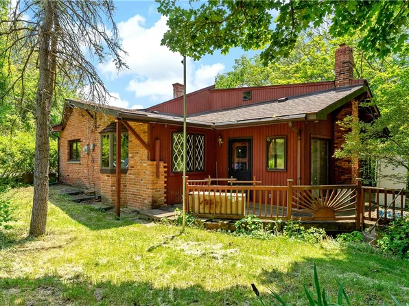 1806 Turkeyfoot Rd, McKeesport, PA 15135