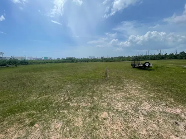 205 Arkansas Dr, Mexico Beach, FL 32456