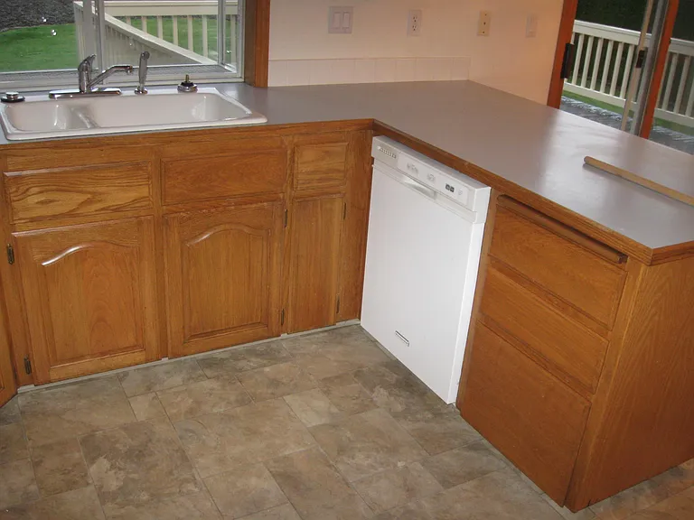 319 SW 28th Ct — Photo 10